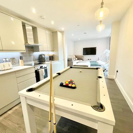 D & D Luxury Apartments 스탠모어 외부 사진