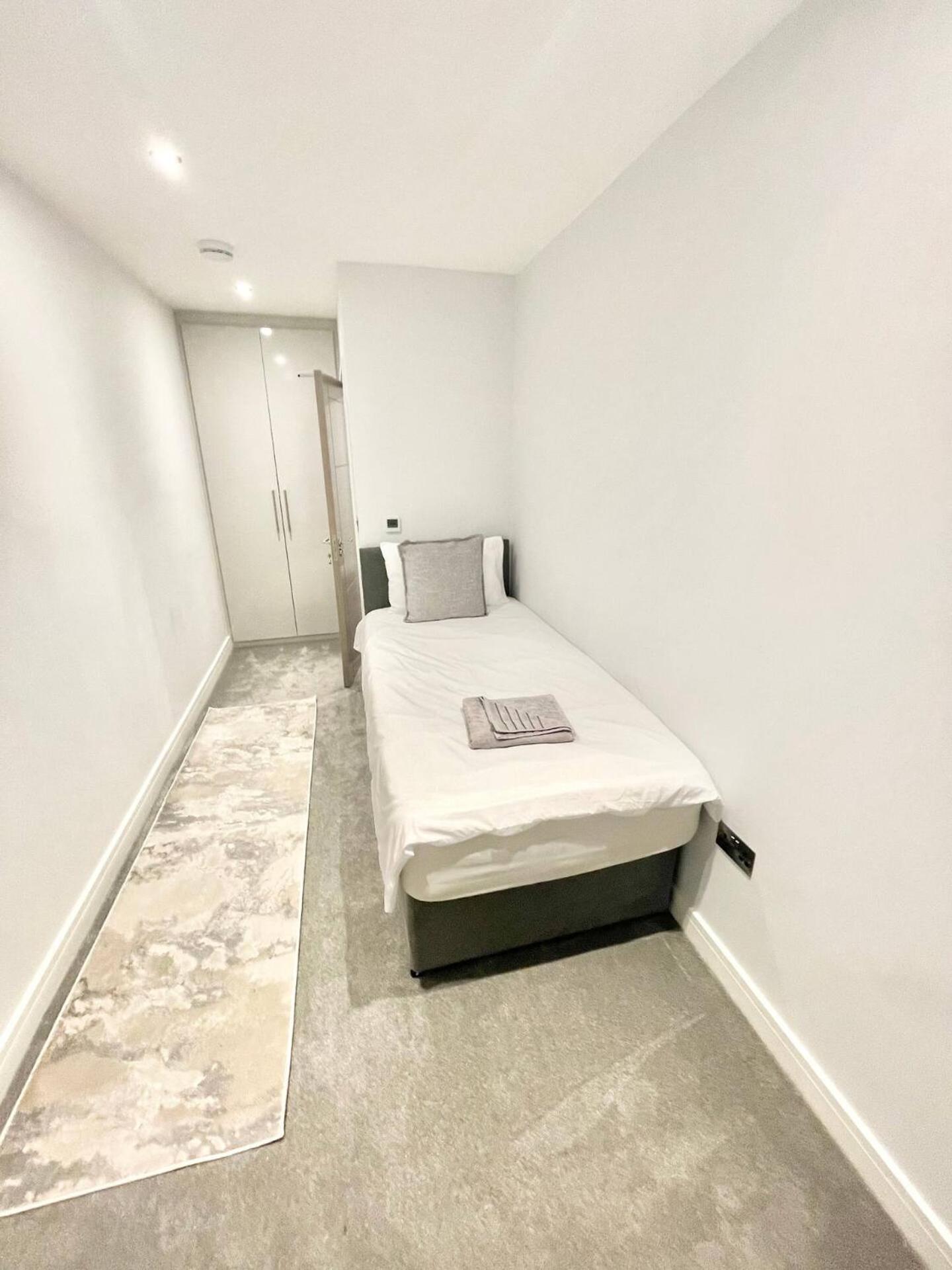 D & D Luxury Apartments 스탠모어 외부 사진